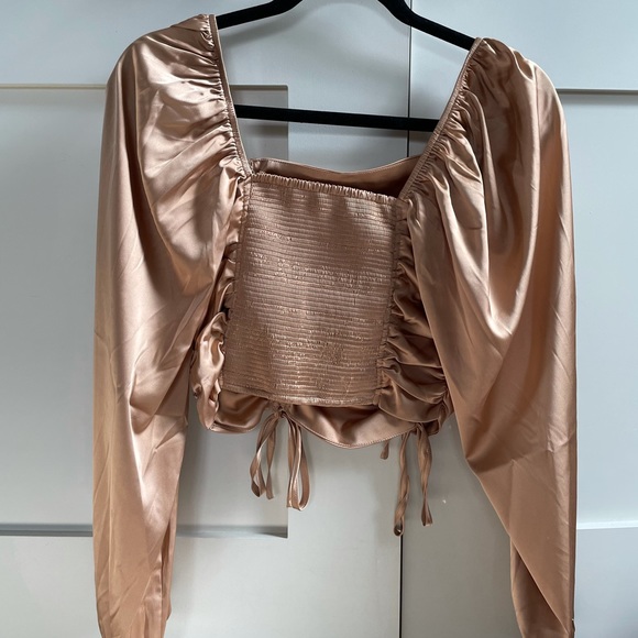 Satin ruched blouse - Picture 3 of 6